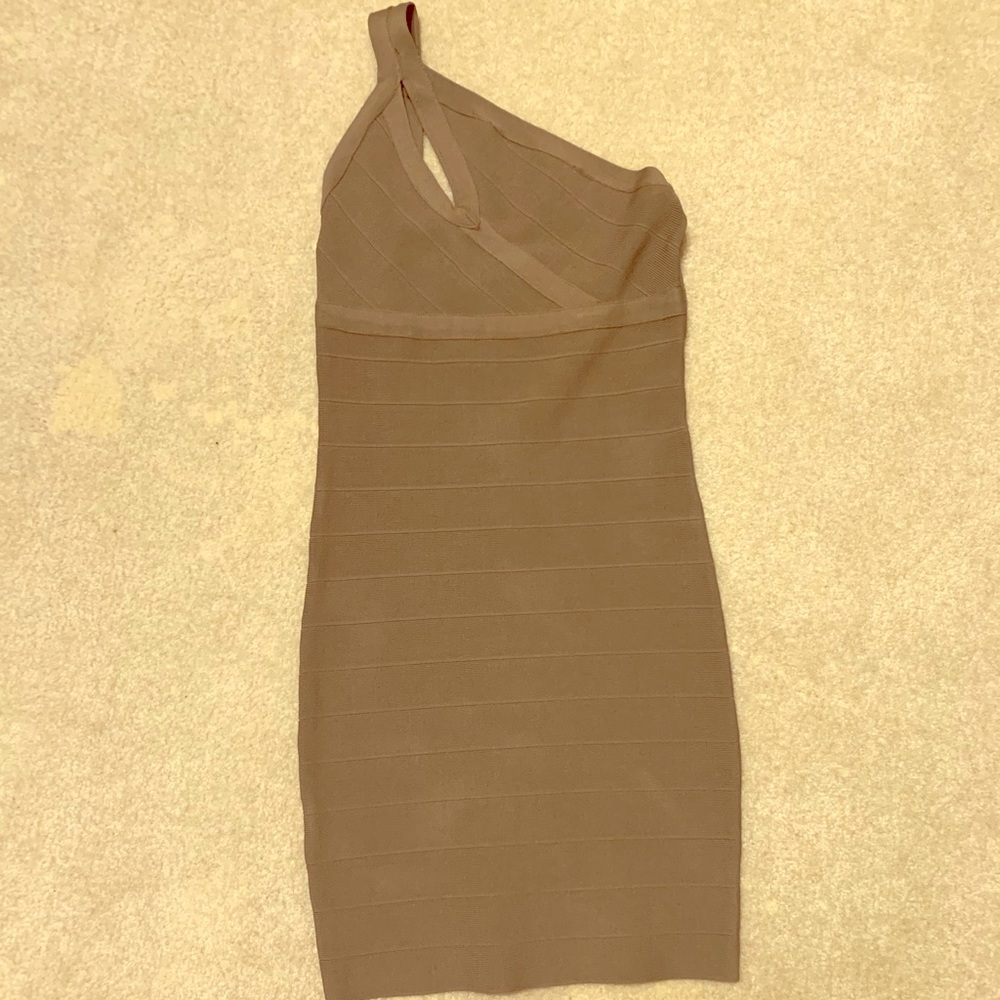 Taupe fitted one strap Guess dress size xs.